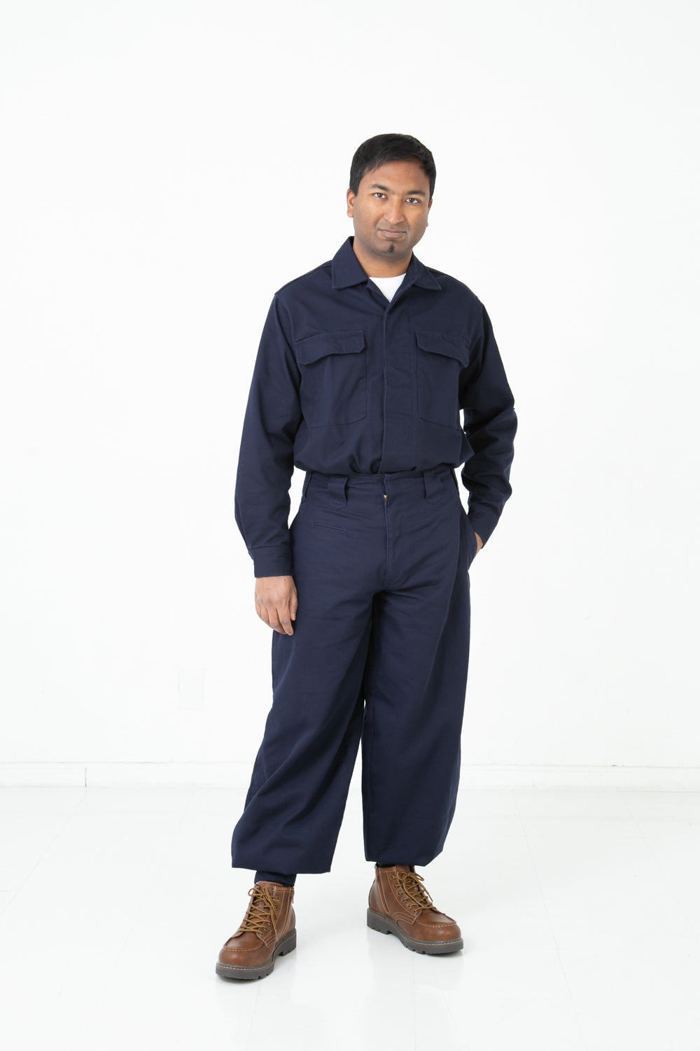 Regular Cotton 14 Tobi Work Shirt - model