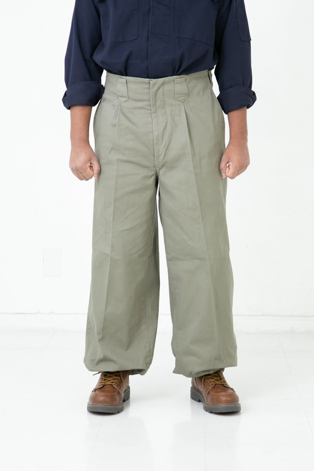 Regular Cotton 14 Nikka Pants - front