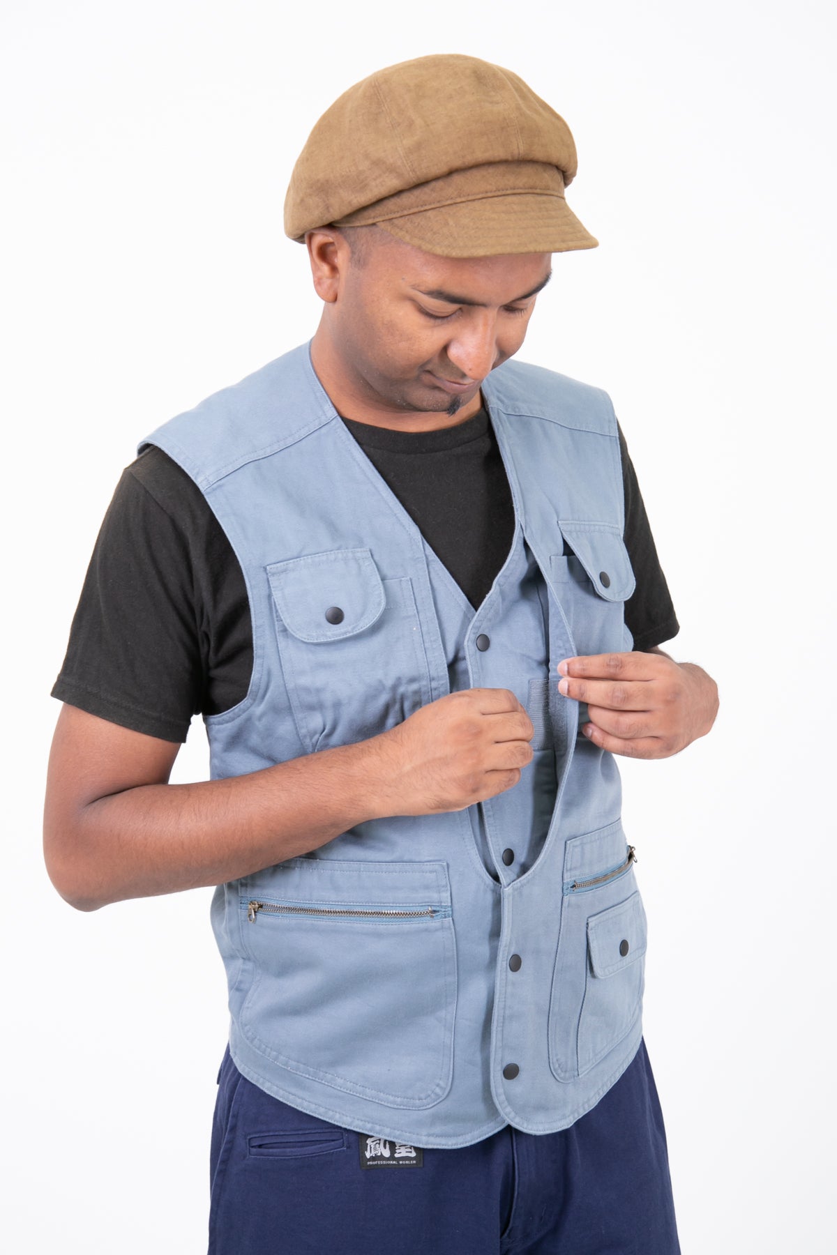 Classic Cotton 40 Multi Pockets Vest_big pocket